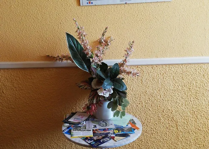 فندق De Nevers 2*