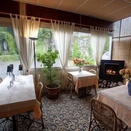 De Nevers Hotell 2*