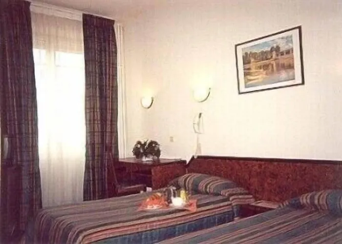 De Nevers Hotell Lourdes